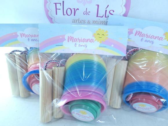 Kit Divertido Arco Íris Raio de Sol com Mola Corda e Ioiô