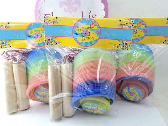 Kit Divertido Bloquinho de Carnaval com Mola Corda e Ioiô