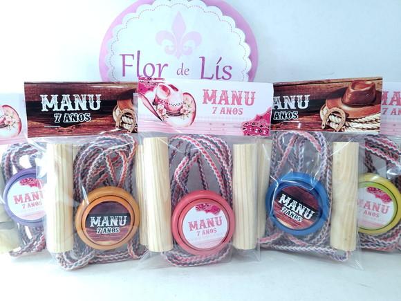 Kit Divertido Boiadeira Lembrancinha Corda e Ioiô