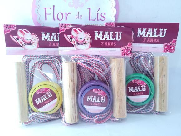 Kit Divertido Boiadeira Lembrancinha Corda e Ioiô