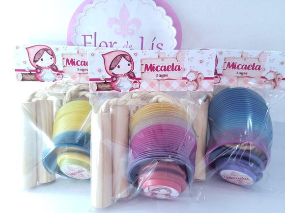 Kit Divertido Chapeuzinho Vermelho com Mola Corda e Ioiô