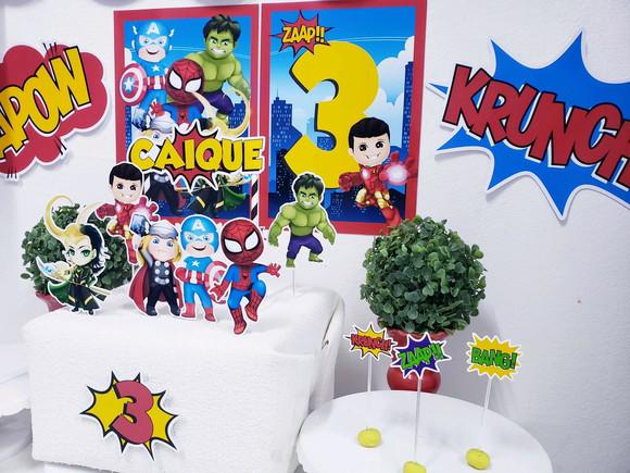 Kit Festa em Casa Heróis com Bandeirola e Toppers