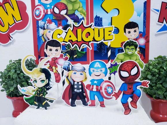 Kit Festa em Casa Heróis com Bandeirola e Toppers