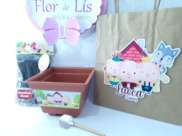 Kit Jardinagem com Sacola os 3 Porquinhos Lembrancinha