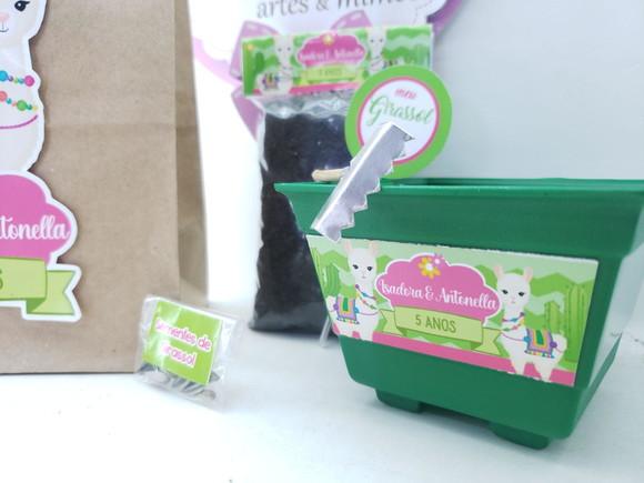 Kit Plantação com Sacola Lhama e Cacto Lembrancinha