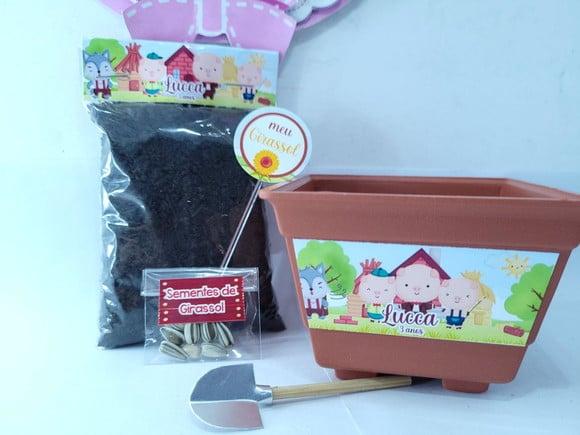 Kit Plantação os Três Porquinhos Lembrancinha Ecológica