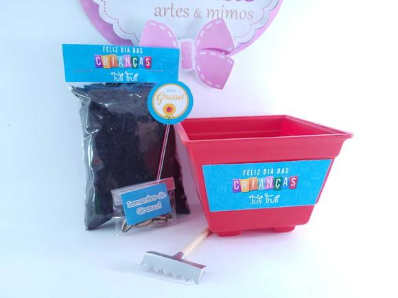 Kit Vamos Plantar Lembrancinha Dia das Crianças Empresa
