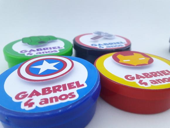 Latinha Coloridas Heróis