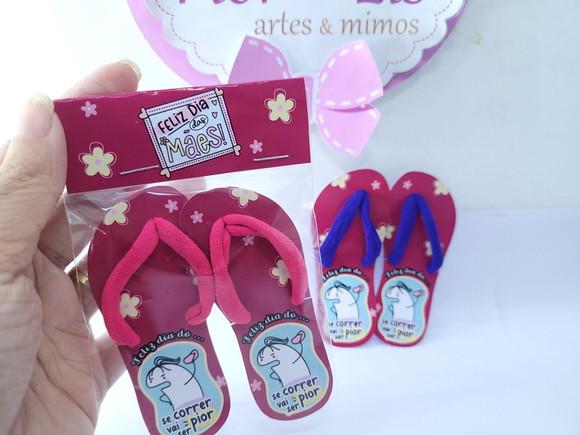 Lembrancinha Dia das Mães Xuxinha de Cabelo Tag Chinelo