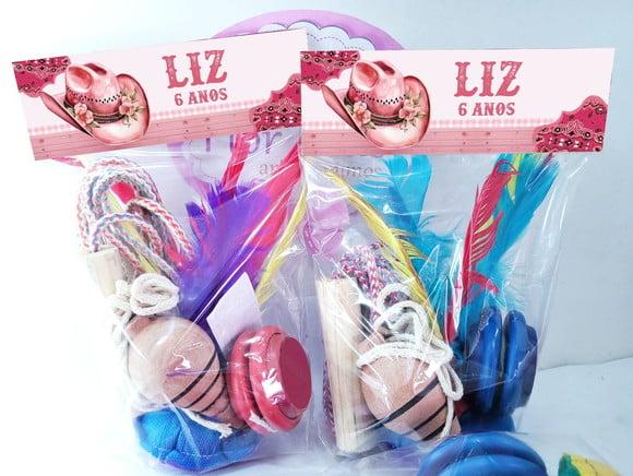 Lembrancinha Personalizada Boiadeira com Brinquedos Raíz
