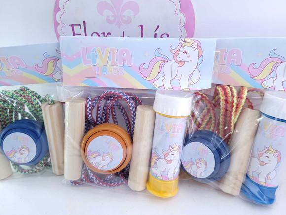 Lembrancinha Personalizada Unicórnio Ioiô Pula Corda e Bolha
