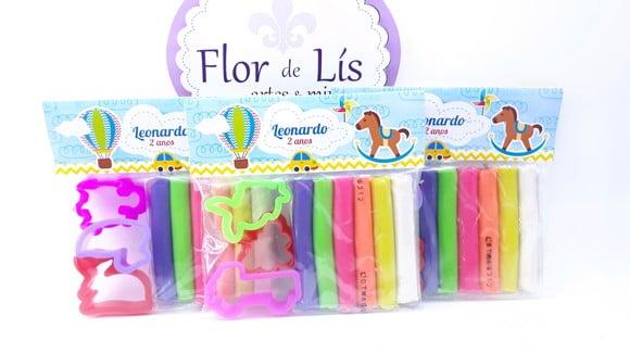 Massinha Personalizada Brinquedos Antigos com Cortadores