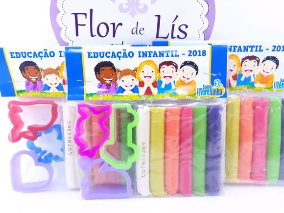 Massinha Personalizada com Cortadores Brinde Escolar Logo