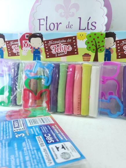 Massinha Personalizada Fazendinha com Cortadores