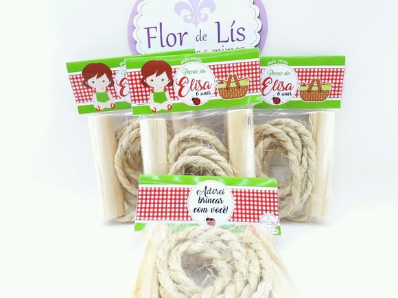 Pula Cordas Picnic Menina