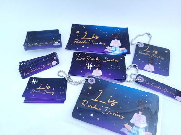 Super Kit 100 Etiqueta Escolar Universo Menina com Chaveiros