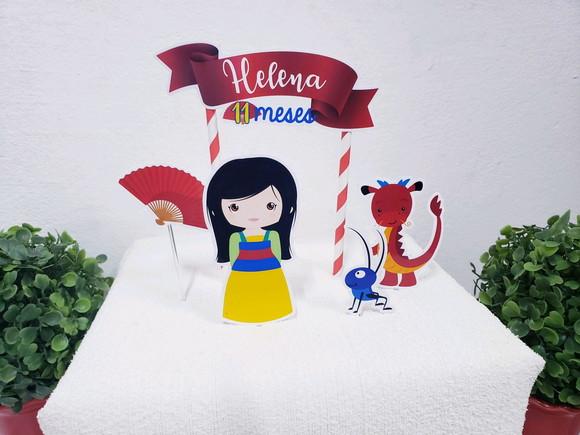 Topo de Bolo Mulan Topper Mesversário