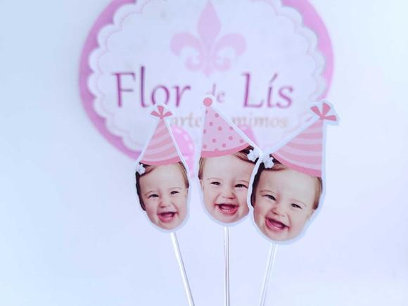 Topper de Doce Rostinho Bebê Menina com Foto e Chapeuzinho