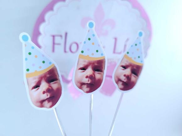Topper de Docinho Festa das Cores com Foto e Chapeuzinho