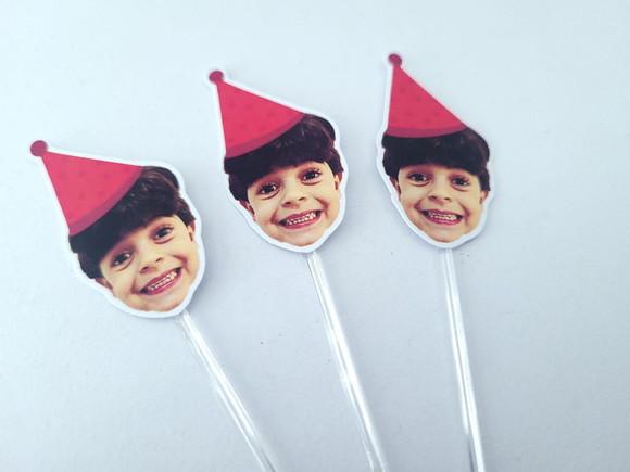 Topper de Docinho Rostinho do Bebê com Foto e Chapeuzinho