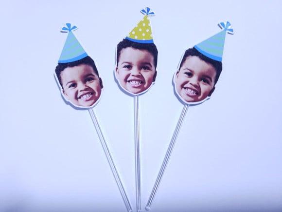 Topper de Docinho Rostinho do Bebê com Foto e Chapeuzinho