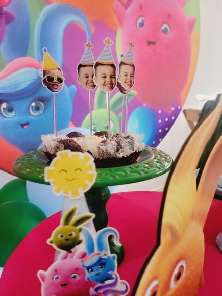 Topper de Docinho Rostinho do Bebê com Foto Festa Colorida