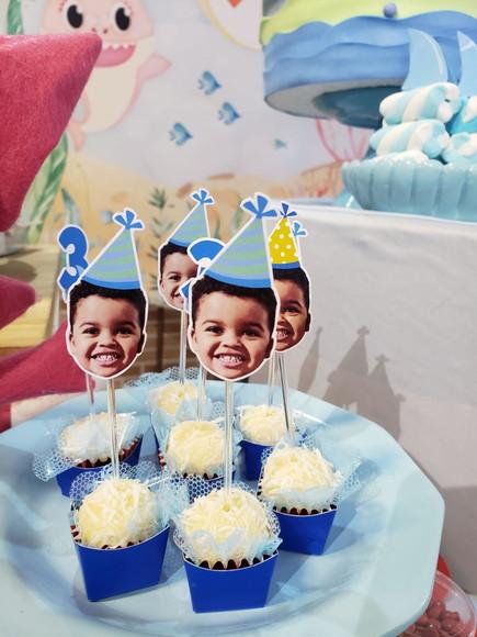 Topper de Docinho Rostinho do Bebê com Foto e Chapeuzinho