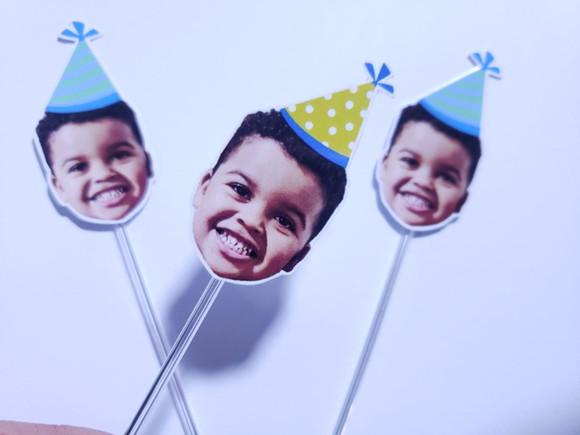 Topper de Docinho Rostinho do Bebê com Foto e Chapeuzinho