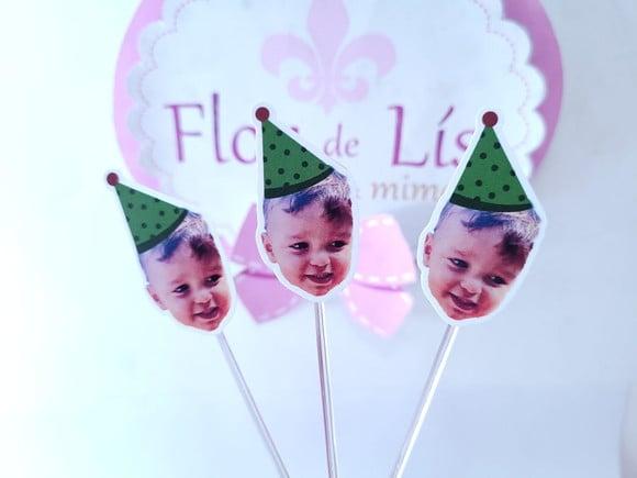 Topper de Docinho Rosto do Bebê com Foto Echapeuzinho Verde