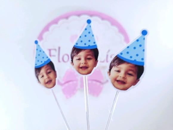 Topper para Docinho com Foto Rosto do Bebê Chapeuzinho Azul