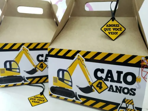 Caixa Lanche Maleta Grande Tratores e Obras