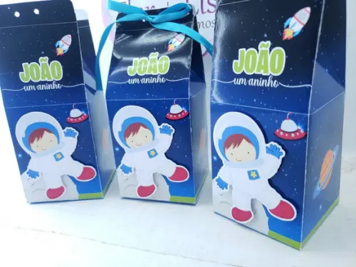 Caixa Milk Personalizada Astronauta Menino