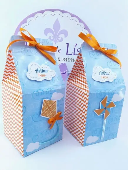 Caixa Milk Personalizada Pipas e Cataventos o Tempo Voa