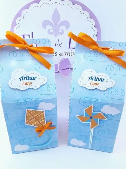 Caixa Milk Personalizada Pipas e Cataventos o Tempo Voa