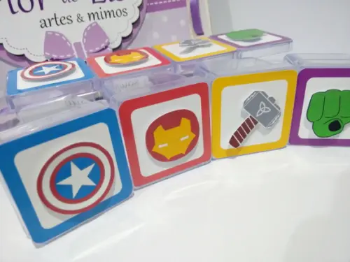 Caixinha Acrílica Heróis Vingadores 5cm
