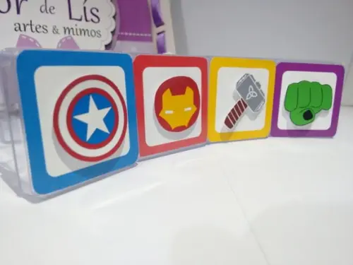 Caixinha Acrílica Heróis Vingadores 5cm