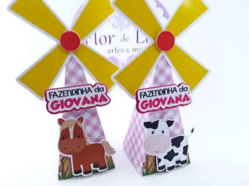Caixinha Moinho Fazendinha Rosa com Aninai Personalizadas
