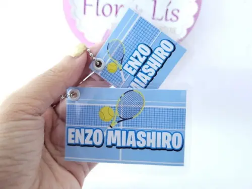 Chaveiro Escolar Tênis Esportes para Mochila e Lancheira