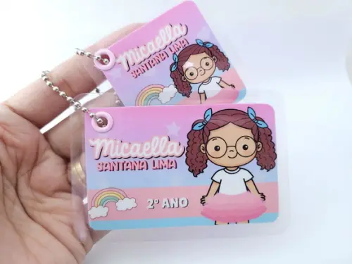 Chaveiros Menina Arco Íris para Mochila e Lancheira Escolar