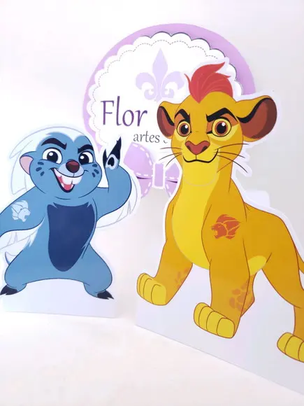 Display de Mesa Guarda do Leão Tóten em Papel e Letra 3d