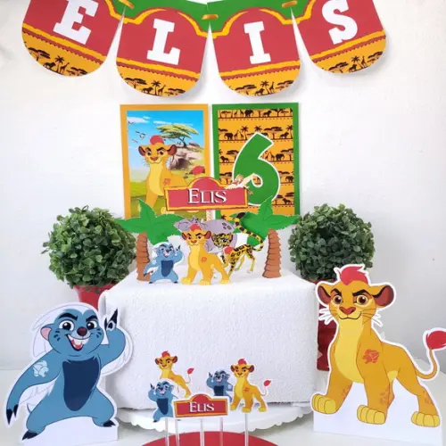 Festa em Casa Guarda do Leão com Bandeirola e Display