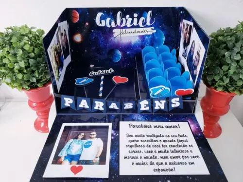 Festa na Caixa Cenário Aniversário Explosão para Bolo