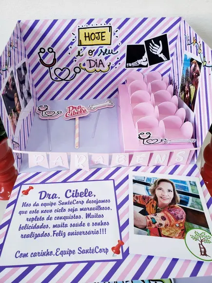 Festa na Caixa Cenário Explosão Aniversário Médica para Bolo