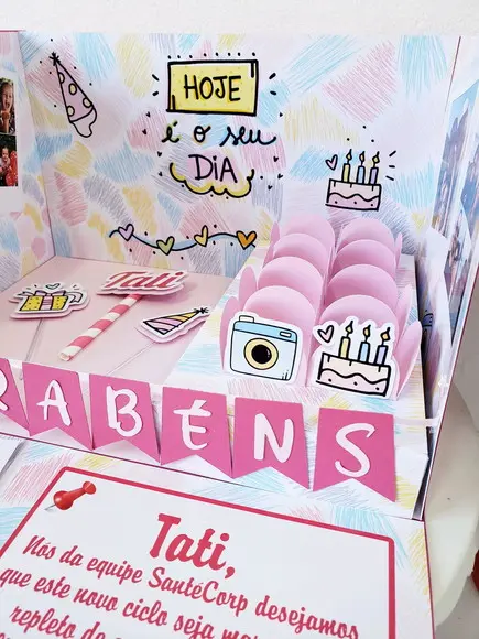 Festa na Caixa Cenário Explosão Aniversário para Bolo