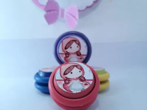 Ioiô Personalizado Chapeuzinho Vermelho Aquarela