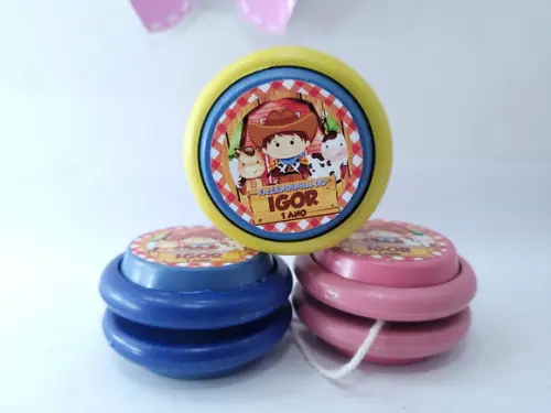 Ioiô Personalizado Fazendinha Menino Aquarela
