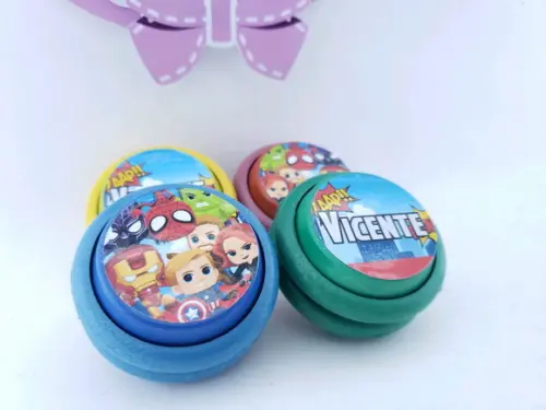 Ioiô Personalizado Heróis Menino