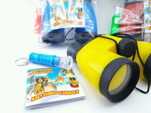 Kit Aventura Lembrancinha com Binóculos Madagascar