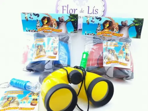 Kit Aventura Lembrancinha com Binóculos Madagascar