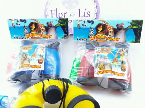 Kit Aventura Lembrancinha com Binóculos Madagascar